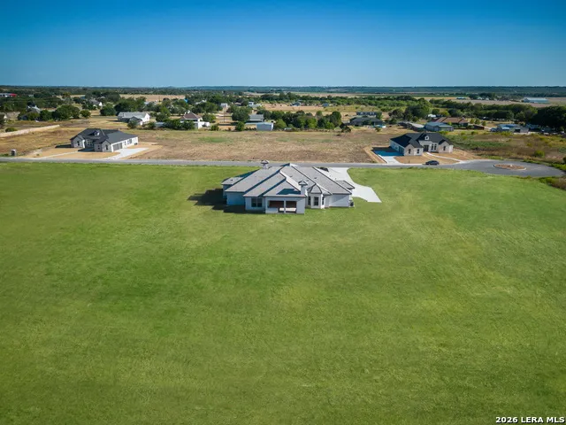 252 Venado Oaks Castroville, TX 78009