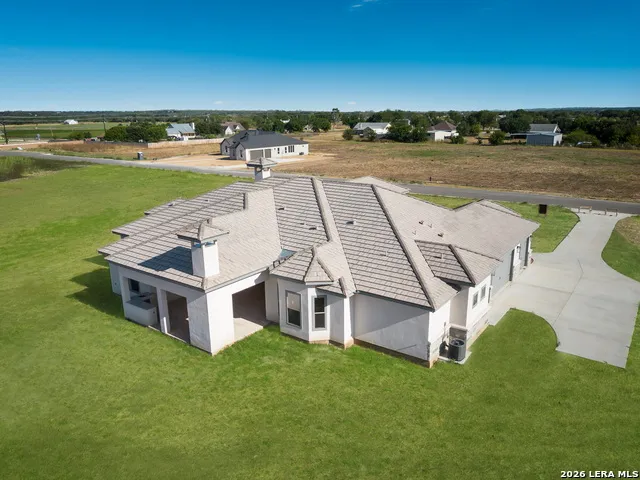 252 Venado Oaks Castroville, TX 78009