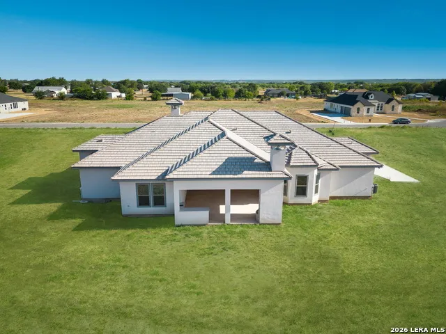 252 Venado Oaks Castroville, TX 78009