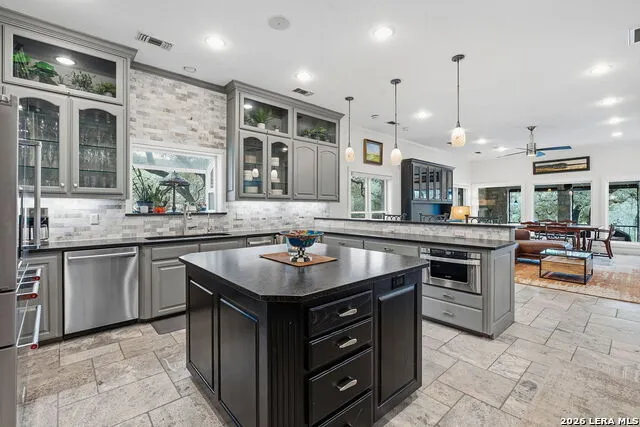 3118 La Ventana Driftwood, TX 78619