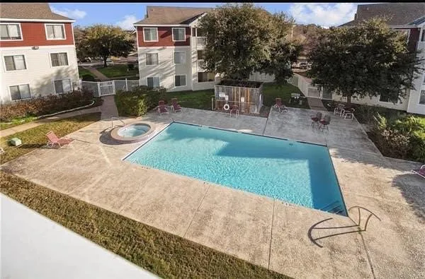 525 Southwest Parkway #104 College Station, TX 77840