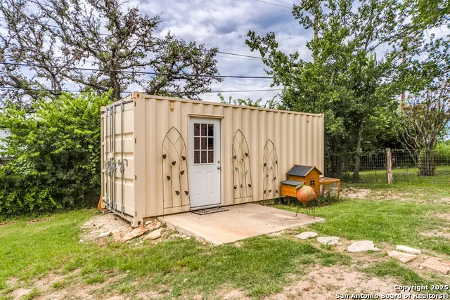 103 AMBER DR Comfort, TX 78013
