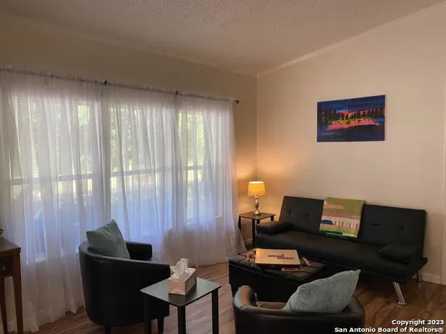 1841 Oak Meadows Canyon Lake, TX 78133