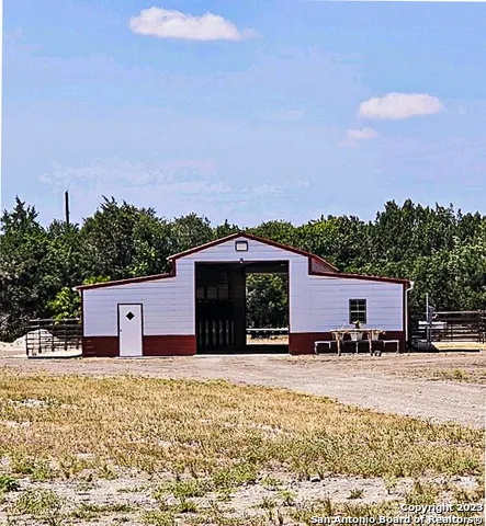 1841 Oak Meadows Canyon Lake, TX 78133