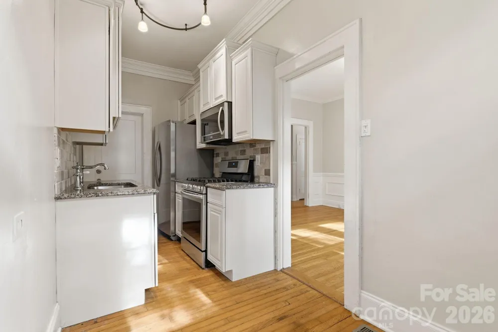 916 Bromley Road Charlotte, NC 28207