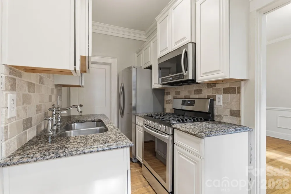 916 Bromley Road Charlotte, NC 28207