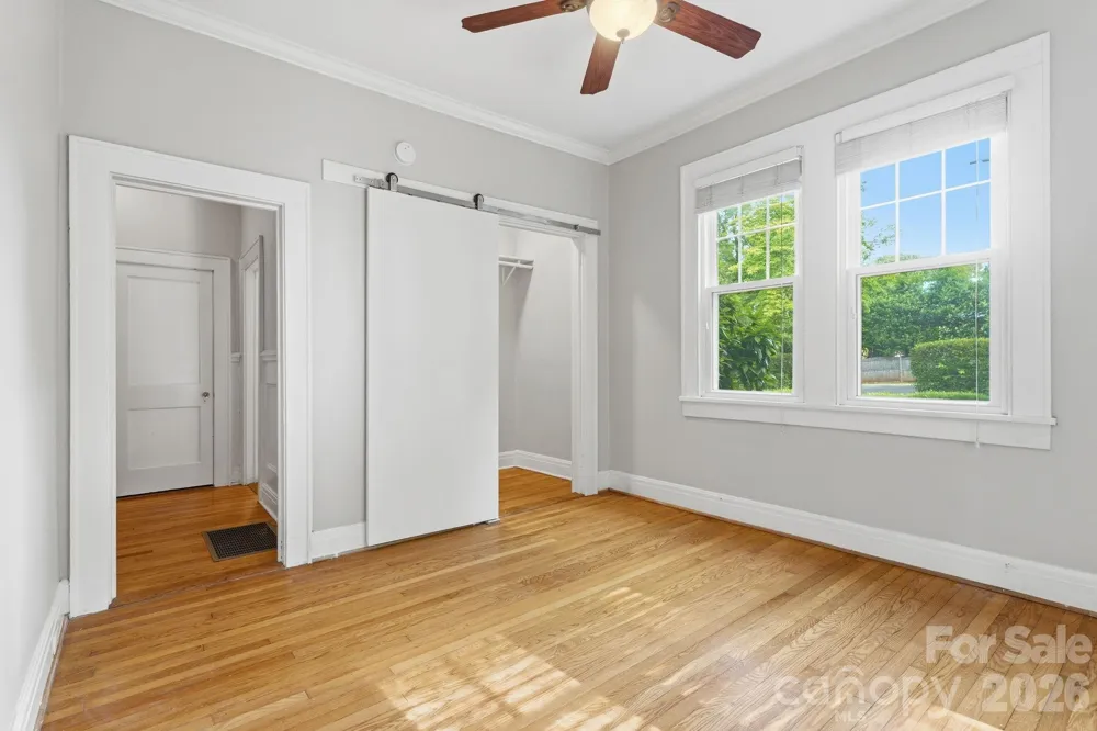 916 Bromley Road Charlotte, NC 28207