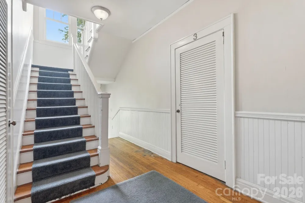 916 Bromley Road Charlotte, NC 28207