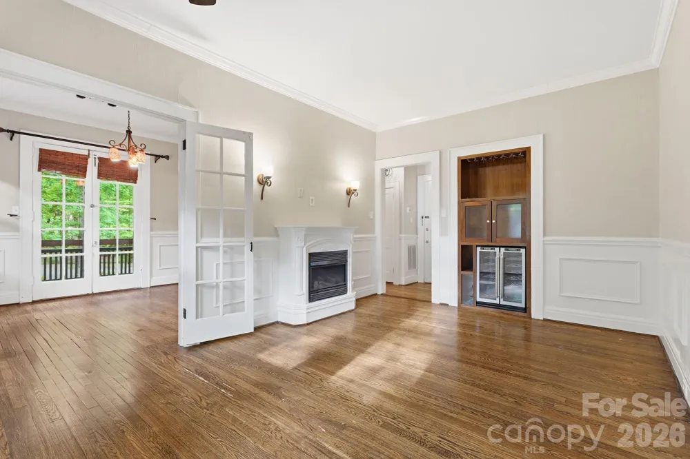 916 Bromley Road Charlotte, NC 28207