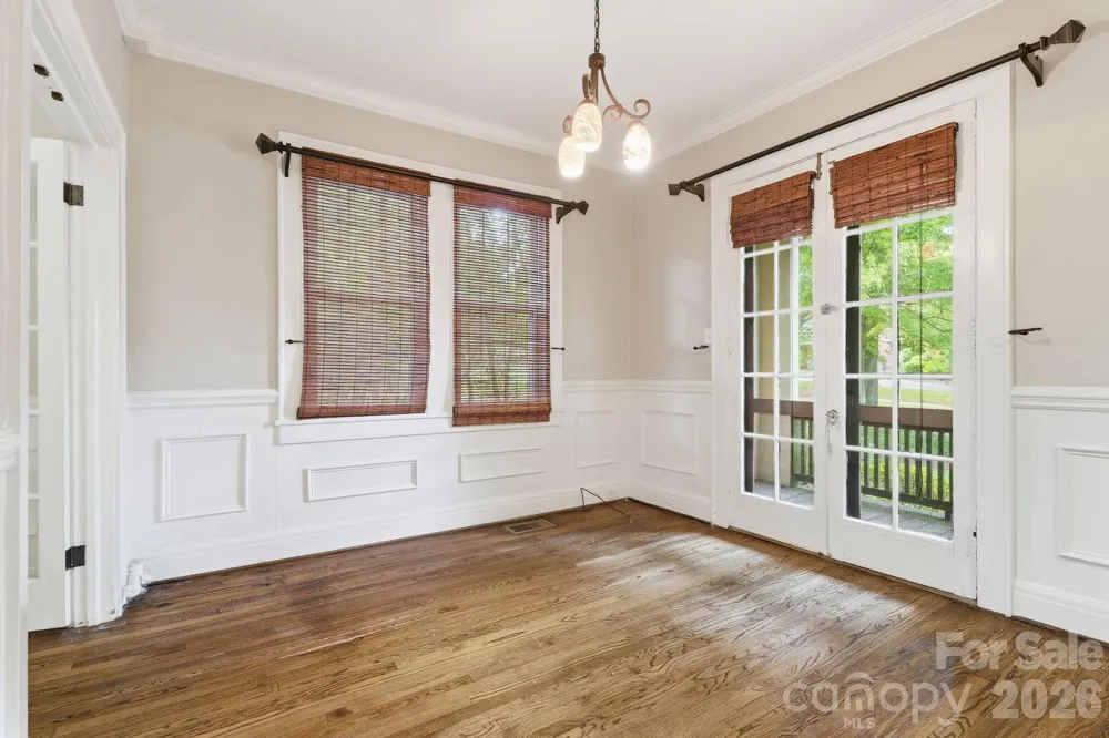 916 Bromley Road Charlotte, NC 28207