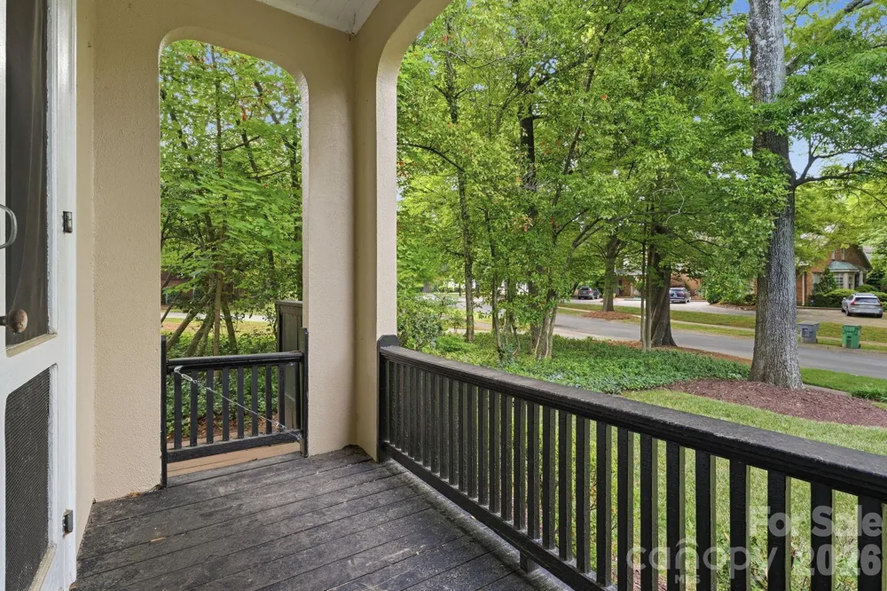 916 Bromley Road Charlotte, NC 28207