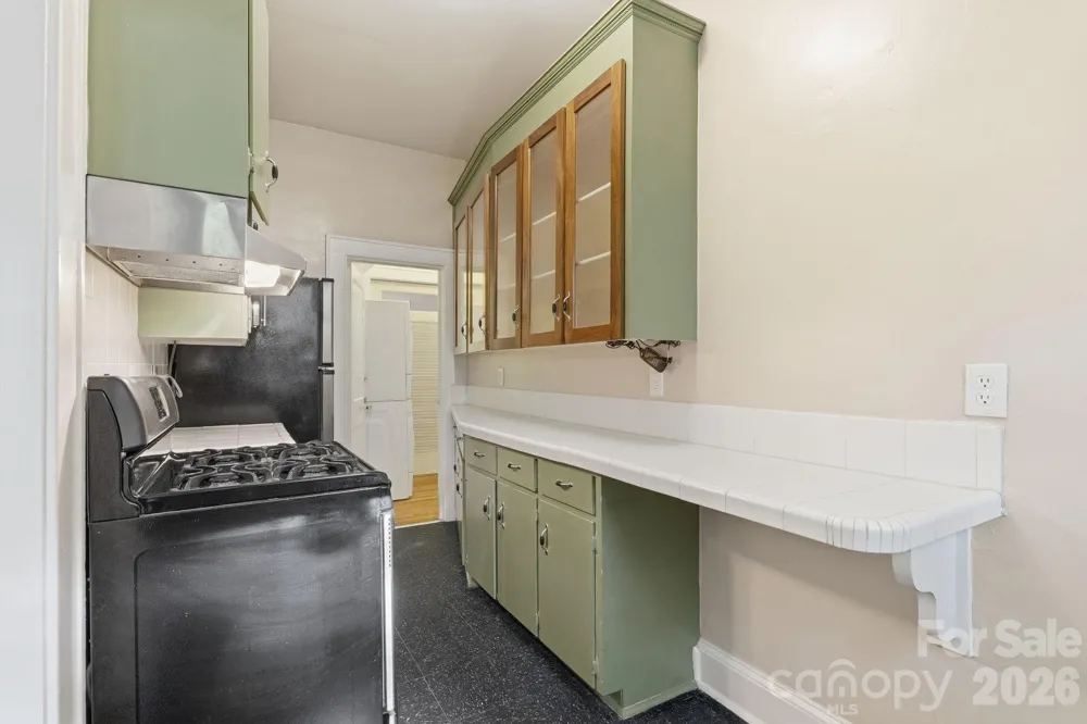 916 Bromley Road Charlotte, NC 28207
