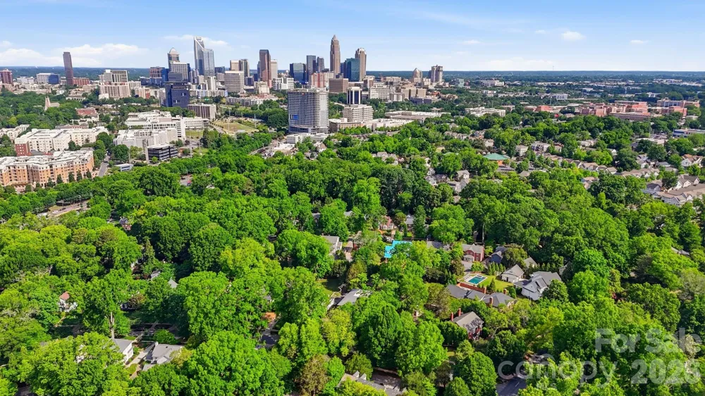 916 Bromley Road Charlotte, NC 28207