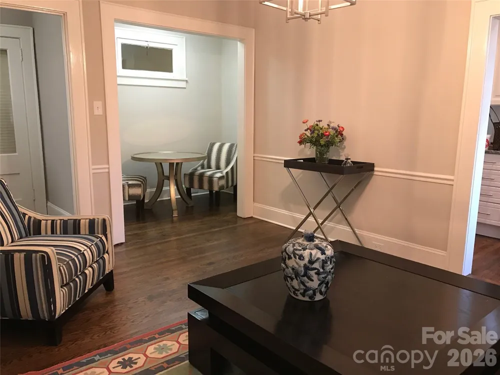 916 Bromley Road Charlotte, NC 28207