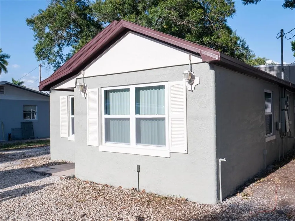 1526 Wood Road North Fort Myers, FL 33903