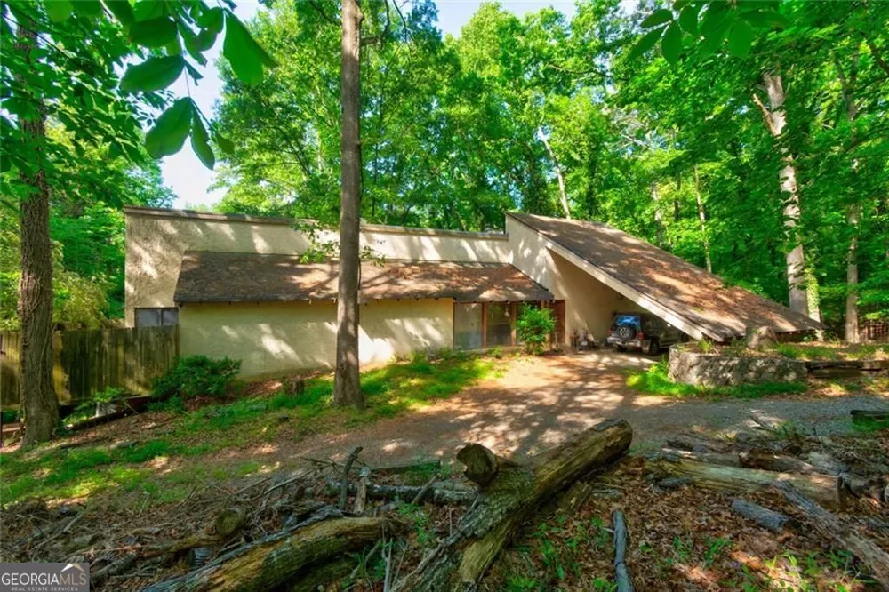 1265 Summit RD Milton, GA 30004