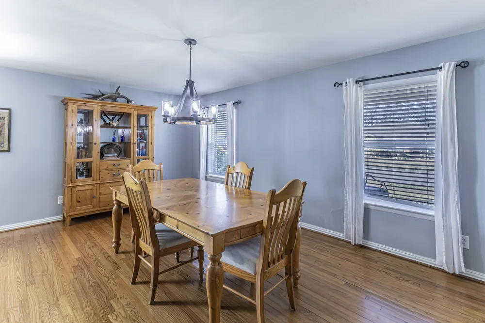 3910 Douglas Drive Garland, TX 75041