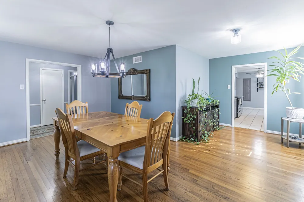 3910 Douglas Drive Garland, TX 75041