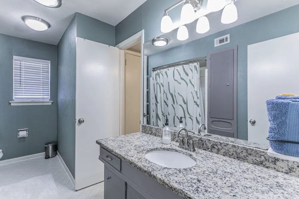 3910 Douglas Drive Garland, TX 75041