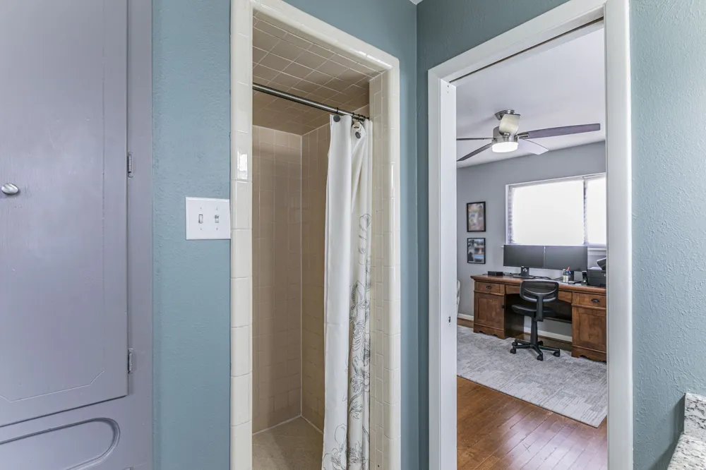 3910 Douglas Drive Garland, TX 75041