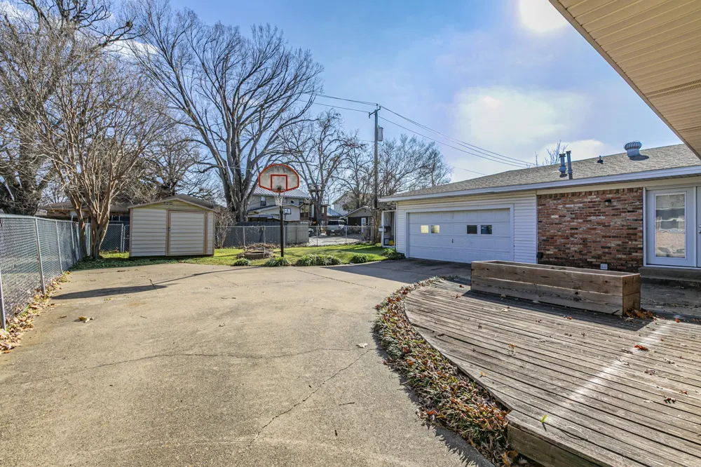 3910 Douglas Drive Garland, TX 75041