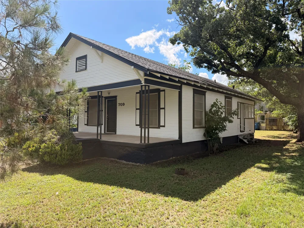 709 E 23rd Street Cisco, TX 76437