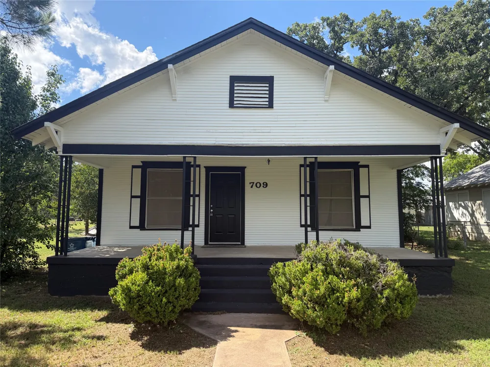 709 E 23rd Street Cisco, TX 76437