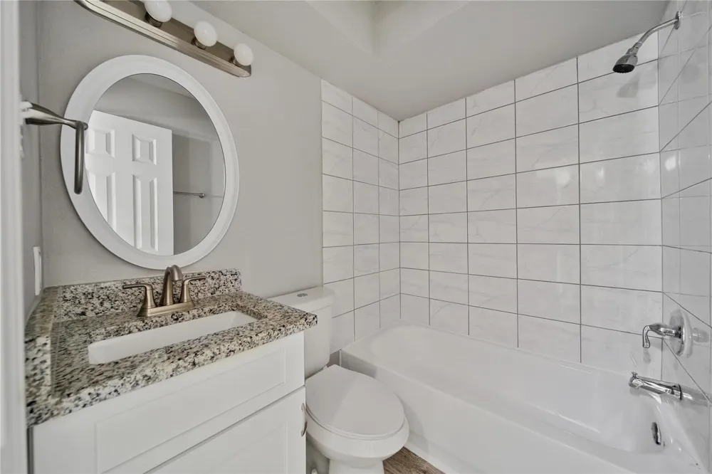 10071 Woodhollow Drive Conroe, TX 77385