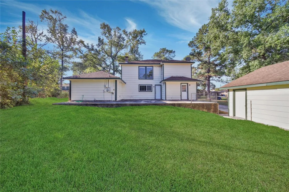 10071 Woodhollow Drive Conroe, TX 77385