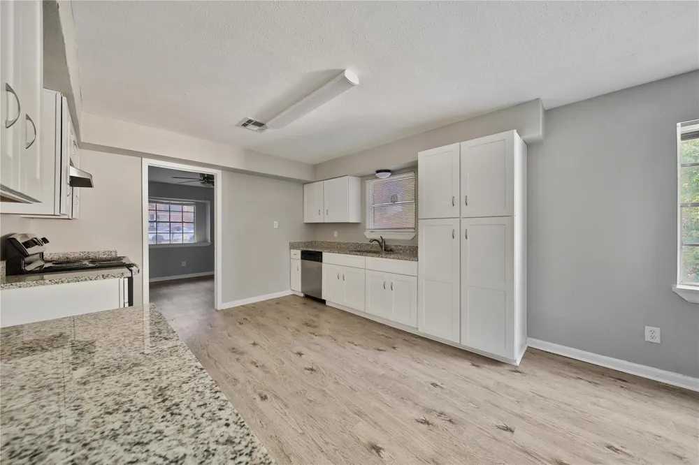 10071 Woodhollow Drive Conroe, TX 77385