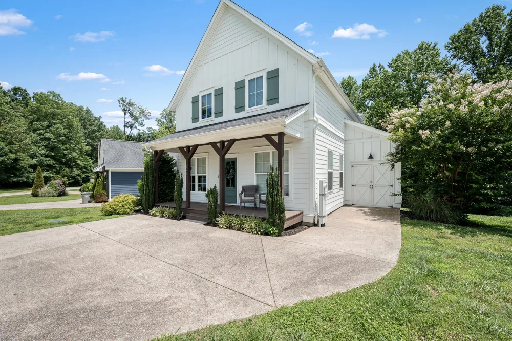 185 Evans Dr Tullahoma, TN 37388