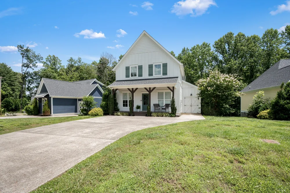 185 Evans Dr Tullahoma, TN 37388