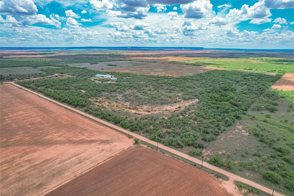14867 County Road 407 Trent, TX 79561