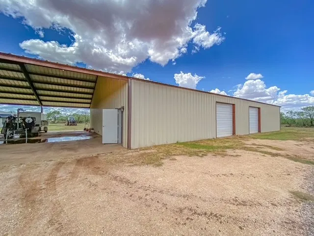 14867 County Road 407 Trent, TX 79561