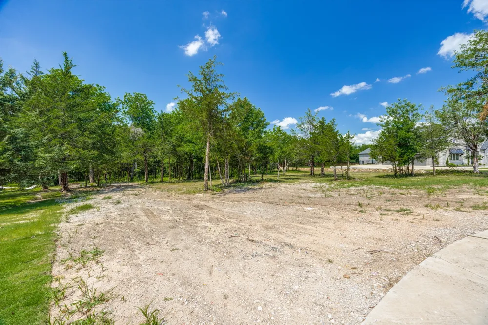 507 Charlie Joseph Drive Van Alstyne, TX 75495