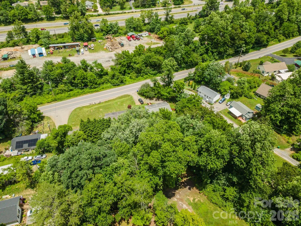 14 Border Street Black Mountain, NC 28711