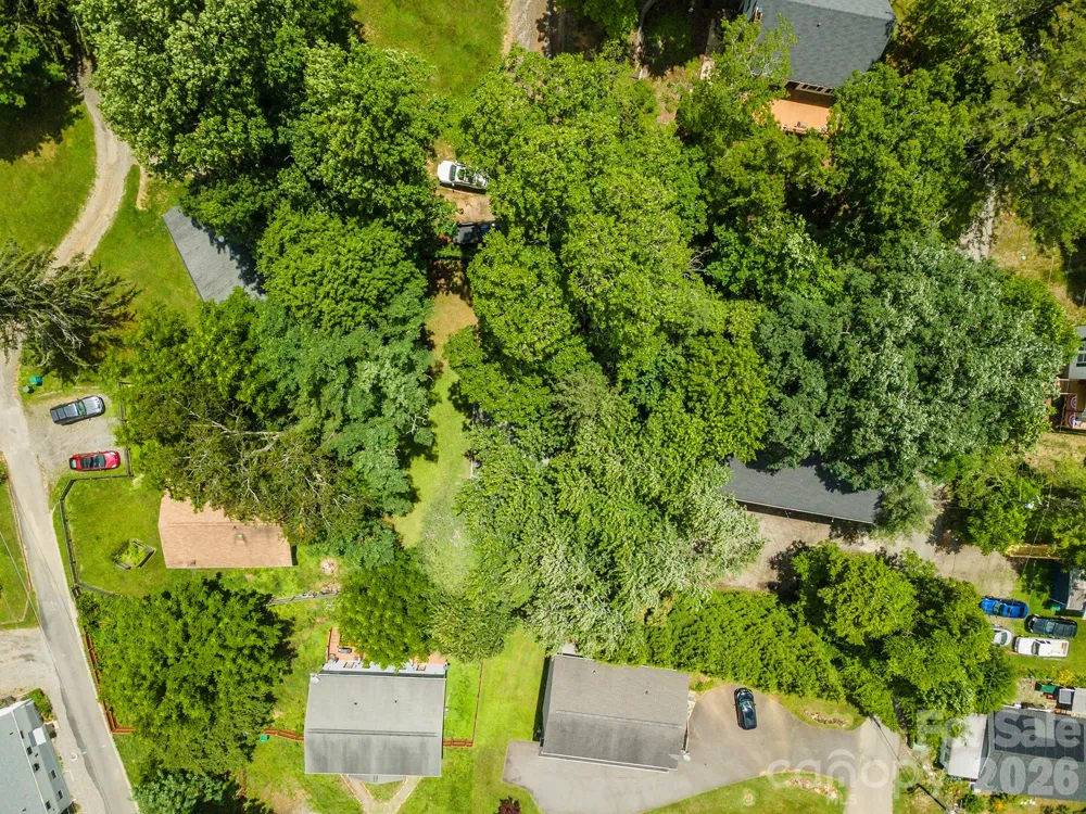 14 Border Street Black Mountain, NC 28711