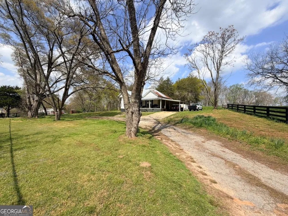 662 Old Gainesville HWY Pendergrass, GA 30567