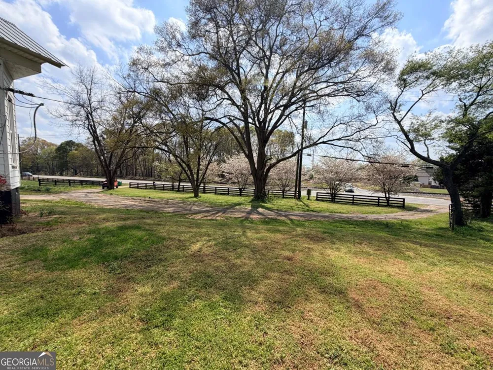 662 Old Gainesville HWY Pendergrass, GA 30567