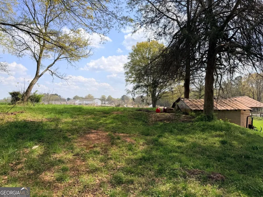 662 Old Gainesville HWY Pendergrass, GA 30567