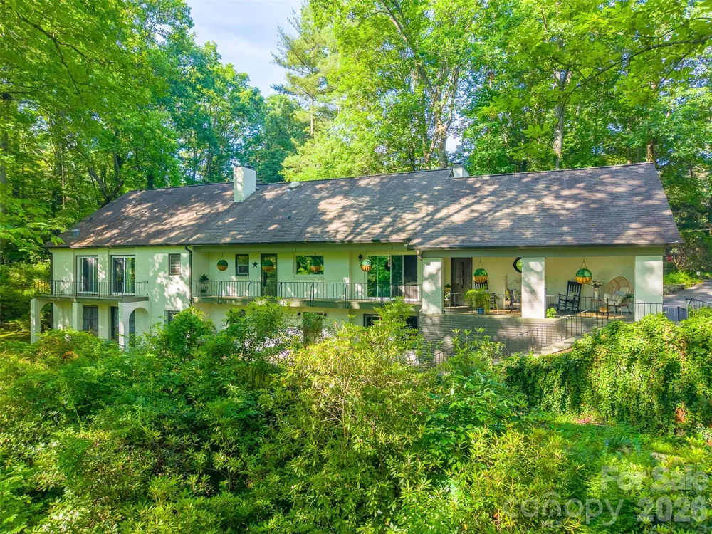 77 Oakwood Lane Sylva, NC 28779