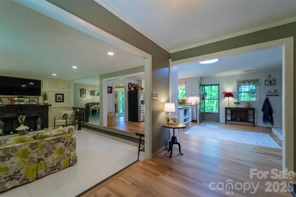 77 Oakwood Lane Sylva, NC 28779