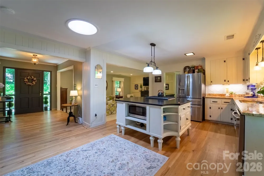 77 Oakwood Lane Sylva, NC 28779