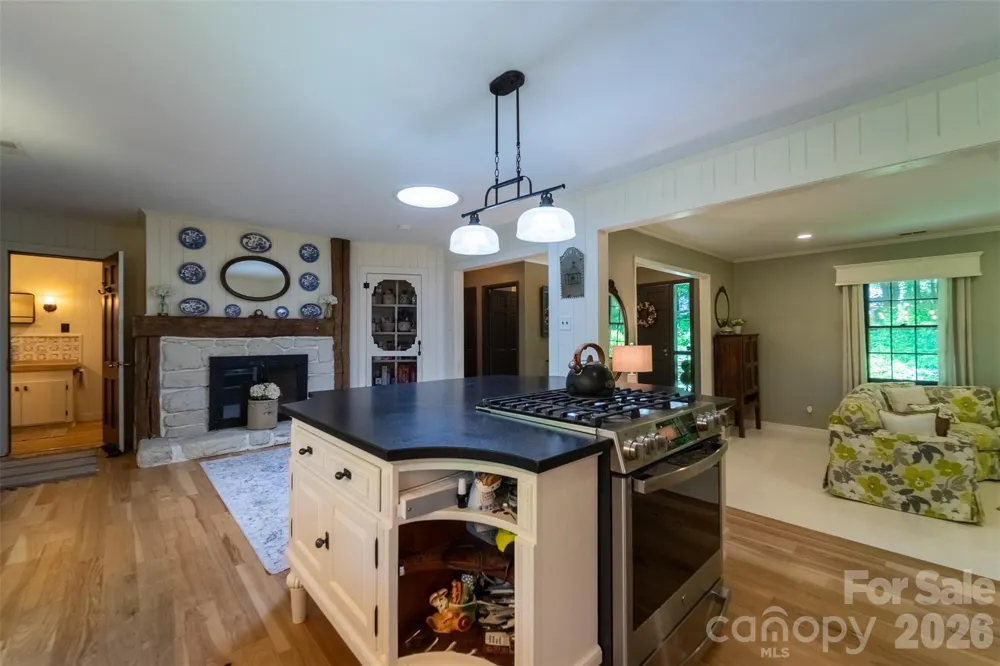 77 Oakwood Lane Sylva, NC 28779