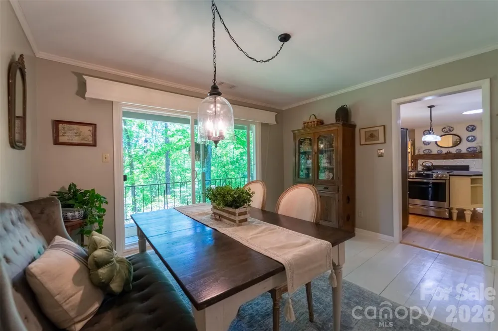 77 Oakwood Lane Sylva, NC 28779