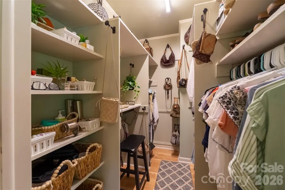 77 Oakwood Lane Sylva, NC 28779