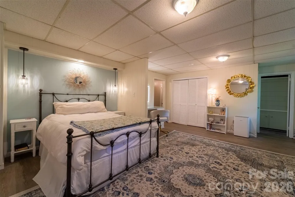77 Oakwood Lane Sylva, NC 28779