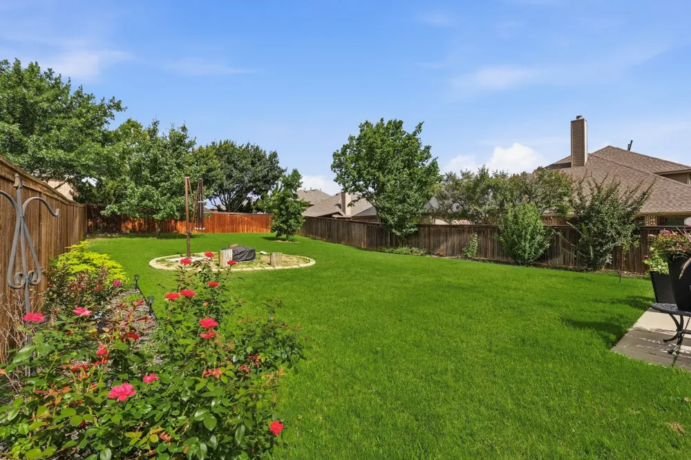 8313 Primrose Trail Lantana, TX 76226