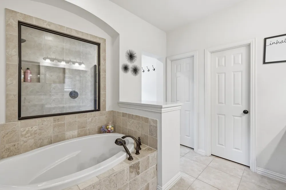 8313 Primrose Trail Lantana, TX 76226