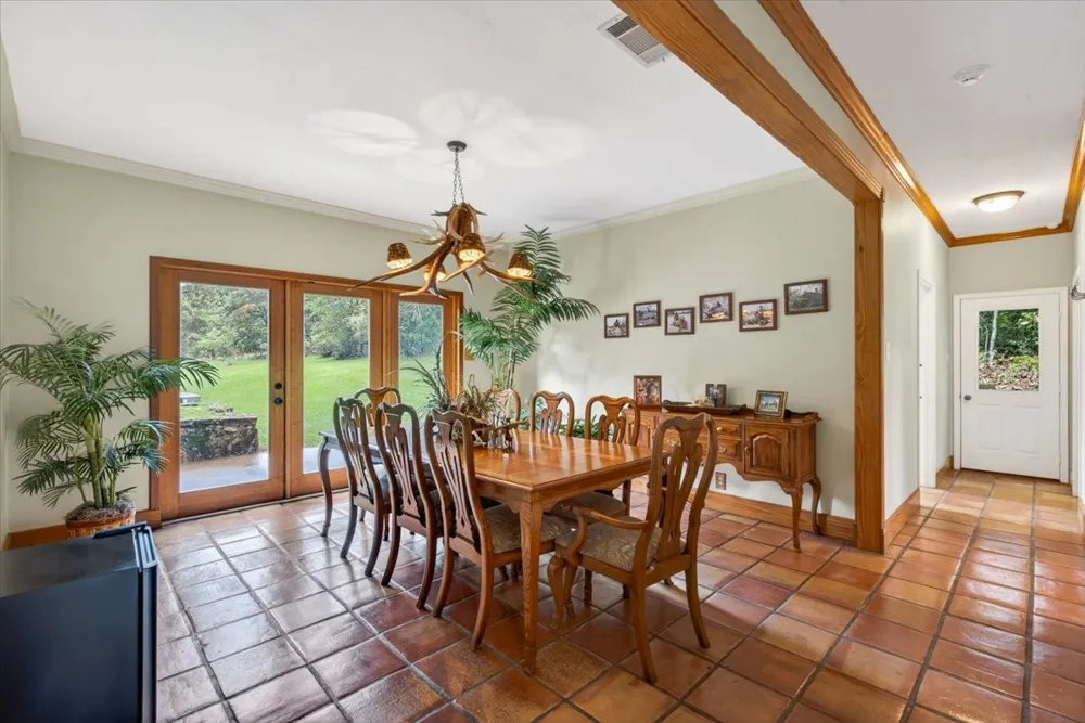906 Valle Vista Drive Athens, TX 75751
